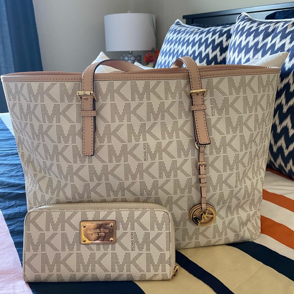 Michael Kors Large Logo Travel Tote w/ wallet